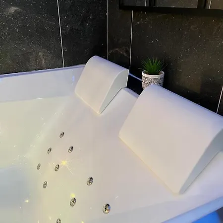 Anemos & Loft Jacuzzi Privatif Lägenhet Gargenville