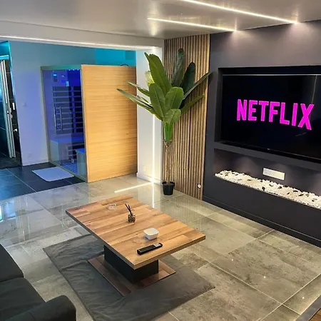 Anemos & Loft Jacuzzi Privatif Apartment *