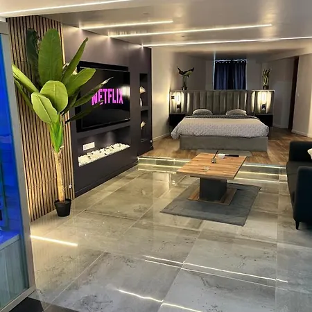 Anemos & Loft Jacuzzi Privatif * Gargenville
